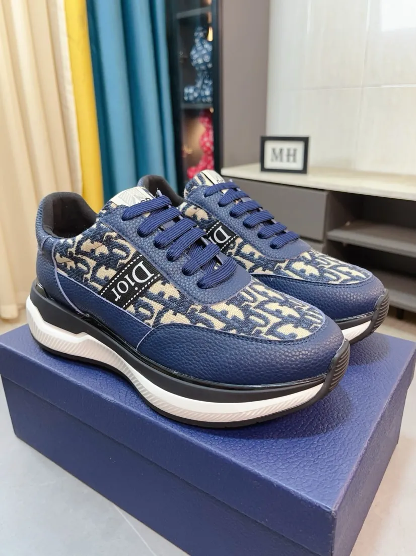 Men's men's shoes 💰458🌹🌹【Dior】Best-selling official website world premiere🔝High-end men's shoes brand official website latest series: The upper is made of imported cowhide with specially designed fabrics➕Mesh breathable lining. Make walking more convenient and comfortable! Compared with the official quality, Midea’s 1:1 replica. Create a fashionable personality to set off your uniqueness! A must-have for trendy men! Classic style. Men's sizes: 38-44.